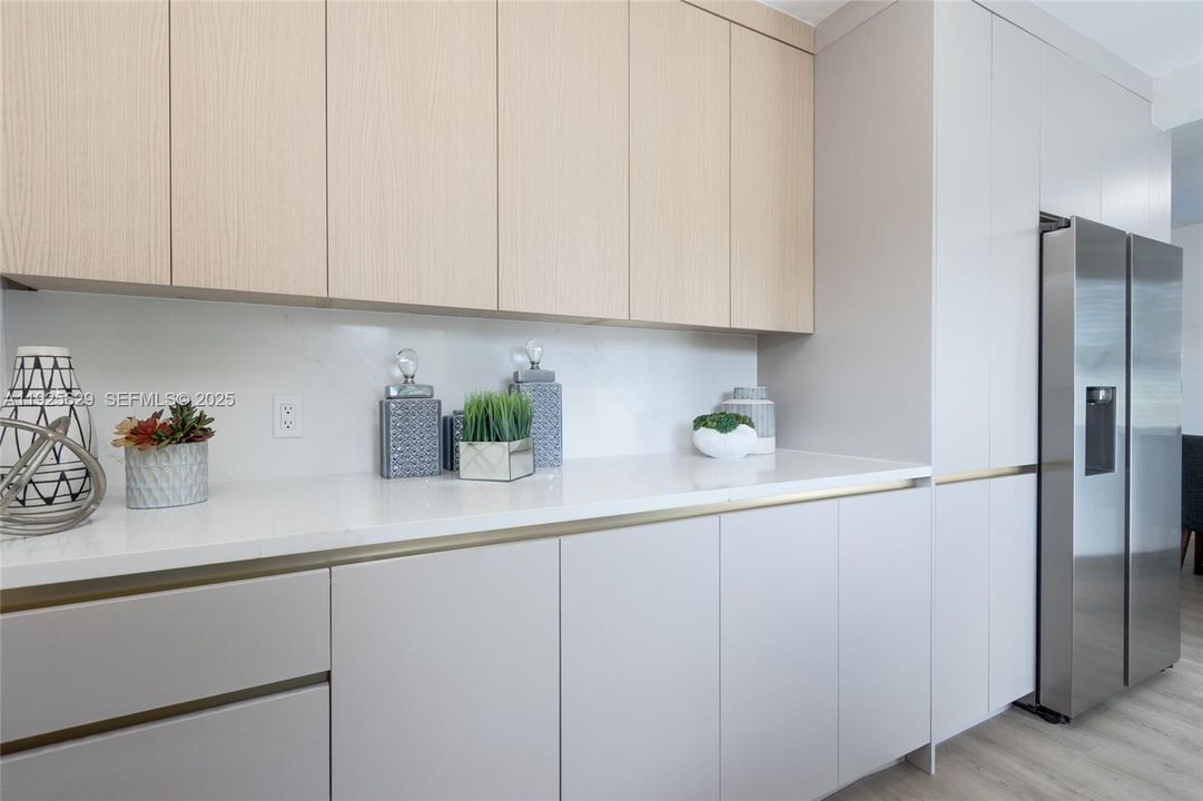 For Sale: $500,000 (3 beds, 1 baths, 1050 Square Feet)