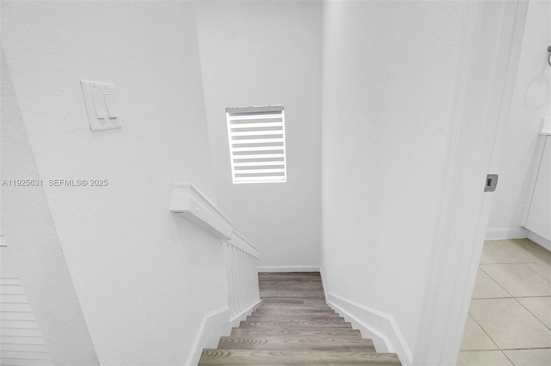 For Sale: $730,000 (5 beds, 3 baths, 3033 Square Feet)