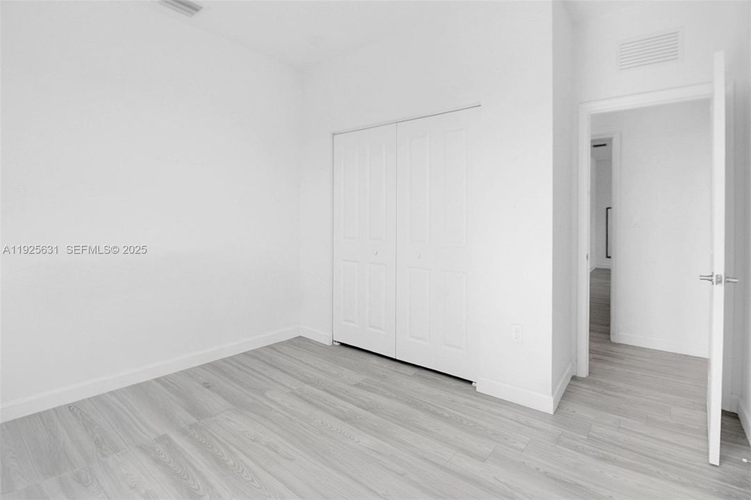 For Sale: $730,000 (5 beds, 3 baths, 3033 Square Feet)