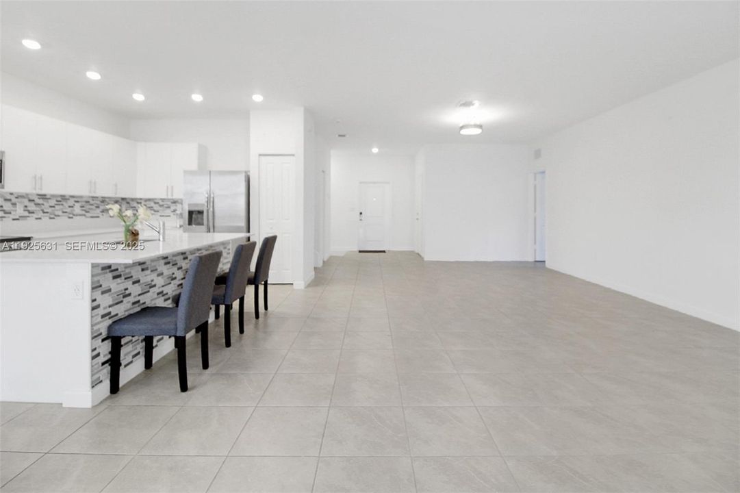 For Sale: $730,000 (5 beds, 3 baths, 3033 Square Feet)