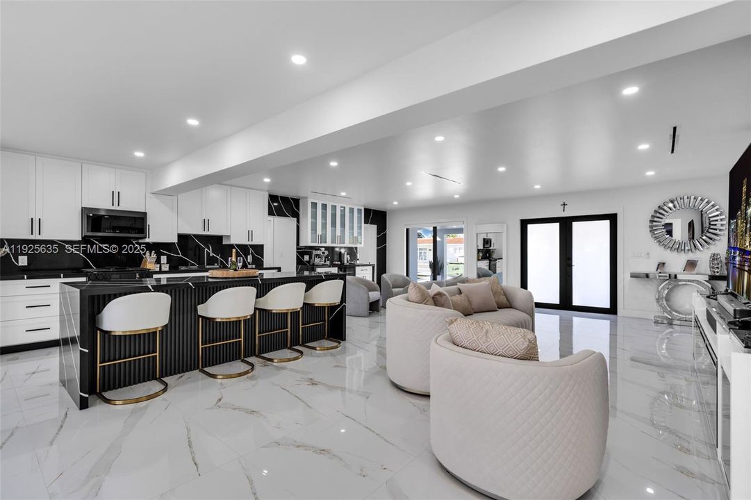 For Rent: $4,500 (3 beds, 3 baths, 2143 Square Feet)