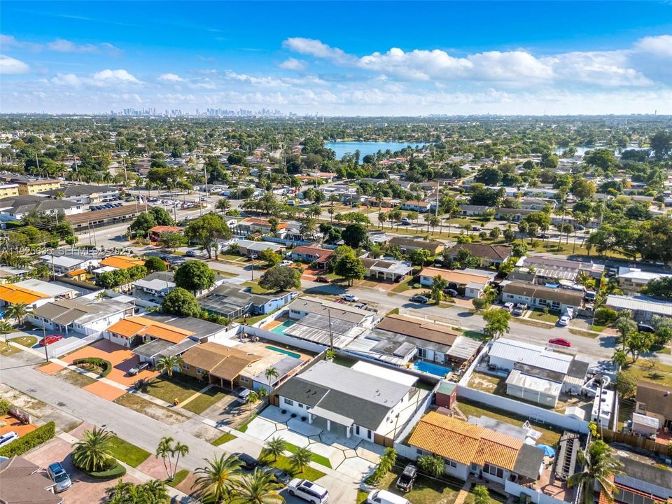 For Rent: $4,500 (3 beds, 3 baths, 2143 Square Feet)