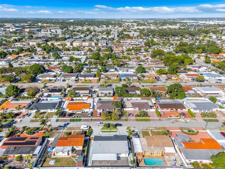 For Rent: $4,500 (3 beds, 3 baths, 2143 Square Feet)