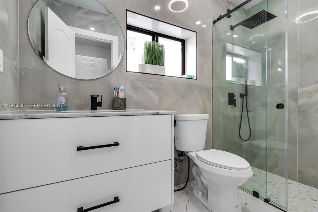 For Rent: $4,500 (3 beds, 3 baths, 2143 Square Feet)