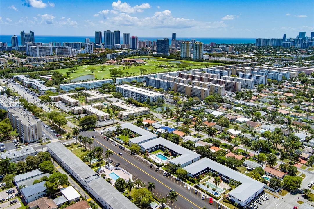 For Sale: $205,000 (2 beds, 1 baths, 775 Square Feet)