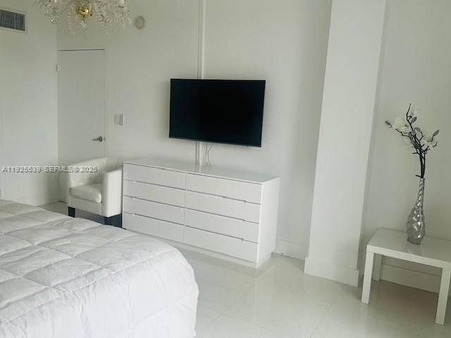 待售: $890,000 (1 贝兹, 1 浴室, 896 平方英尺)