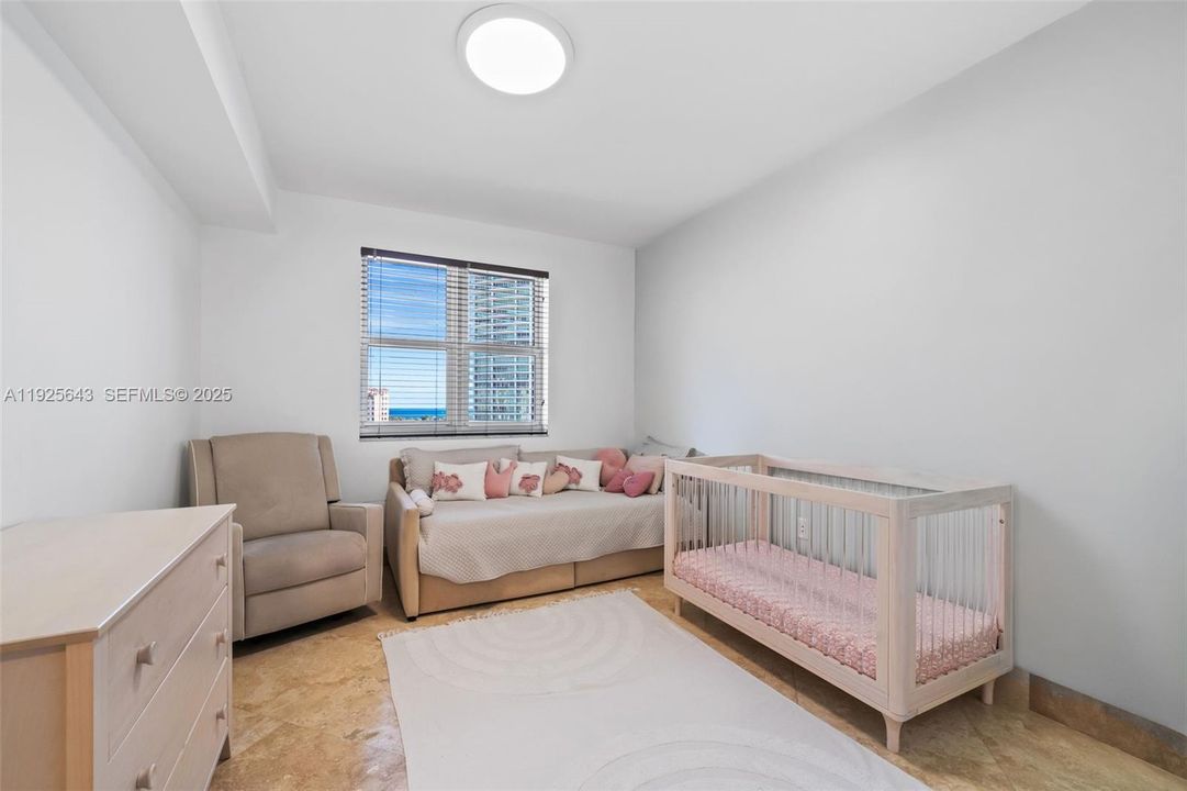 В аренду: $3,900 (2 спален, 2 ванн, 1312 Квадратных фут)