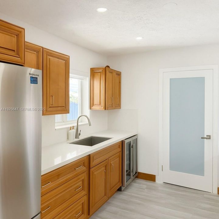 出租: $3,600 (4 贝兹, 2 浴室, 1264 平方英尺)