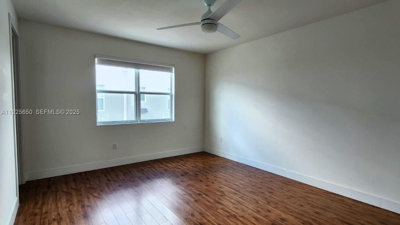 For Rent: $2,800 (2 beds, 2 baths, 1225 Square Feet)