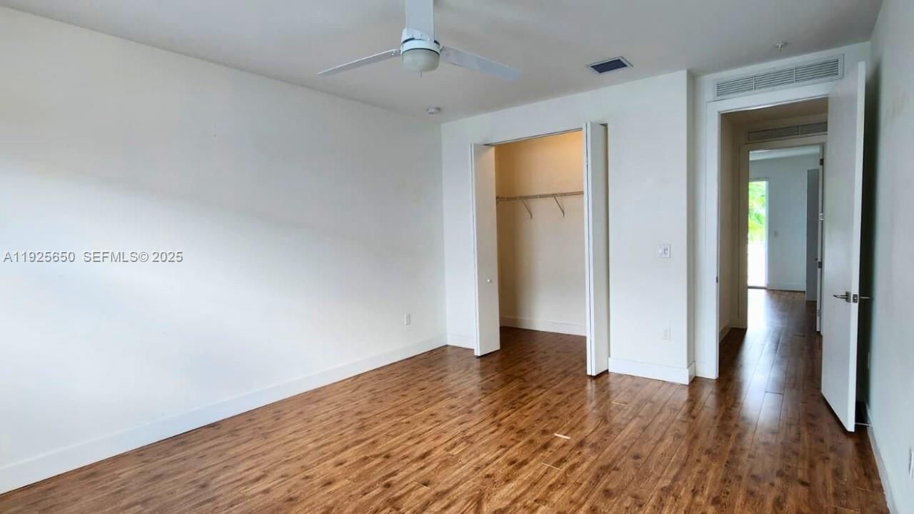 For Rent: $2,800 (2 beds, 2 baths, 1225 Square Feet)