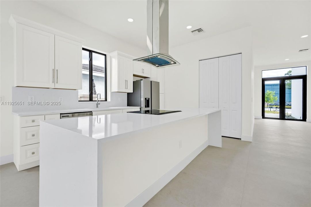 待售: $769,000 (3 贝兹, 3 浴室, 2276 平方英尺)