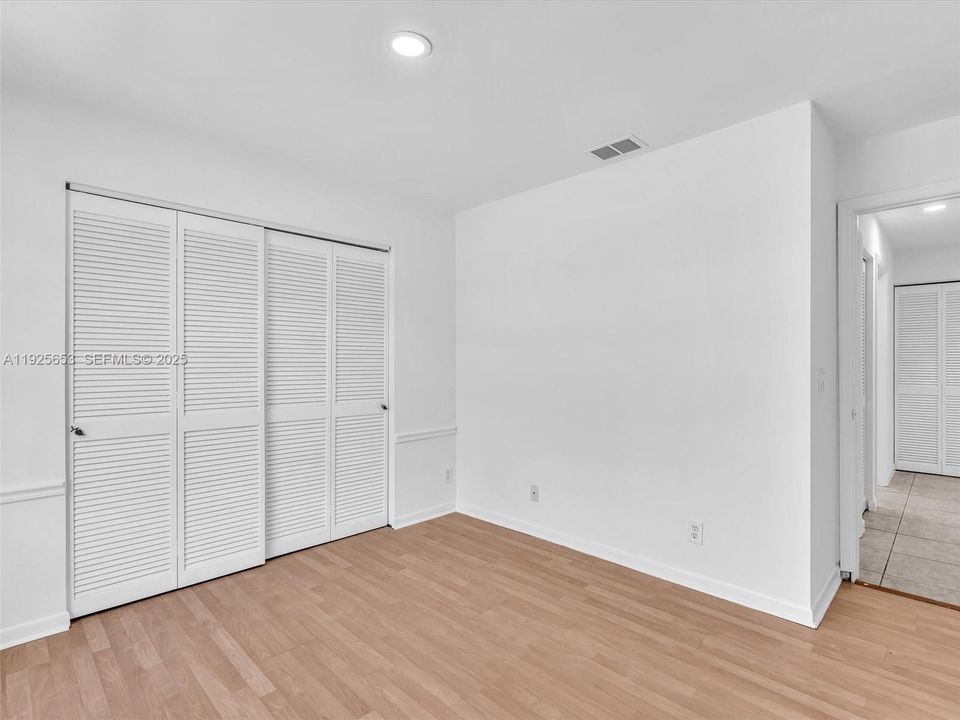 En Venta: $650,000 (3 camas, 2 baños, 1669 Pies cuadrados)