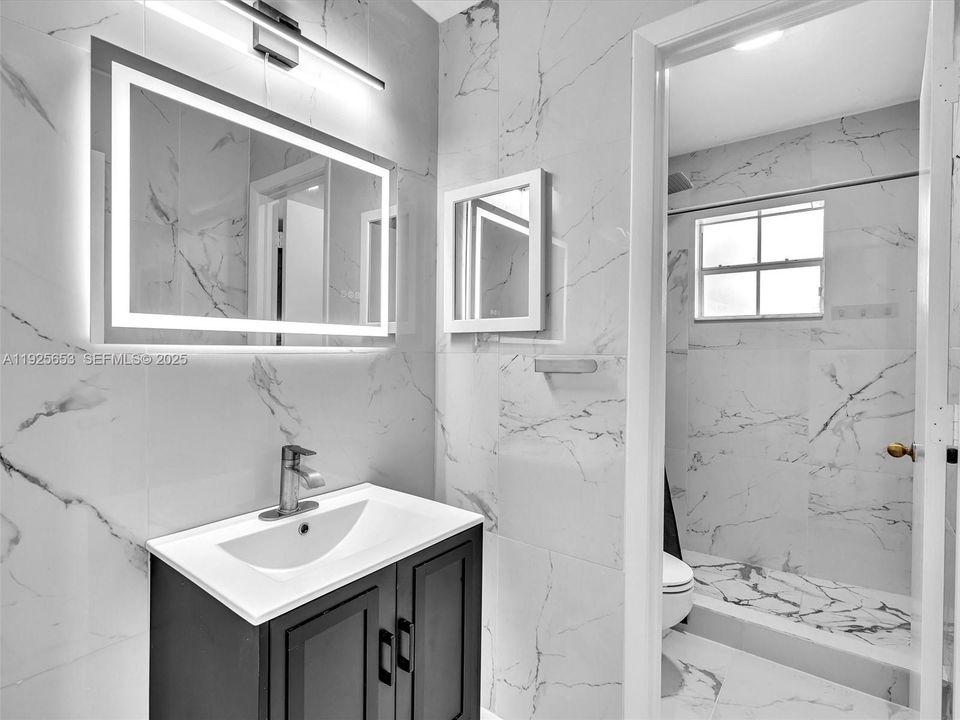 En Venta: $650,000 (3 camas, 2 baños, 1669 Pies cuadrados)