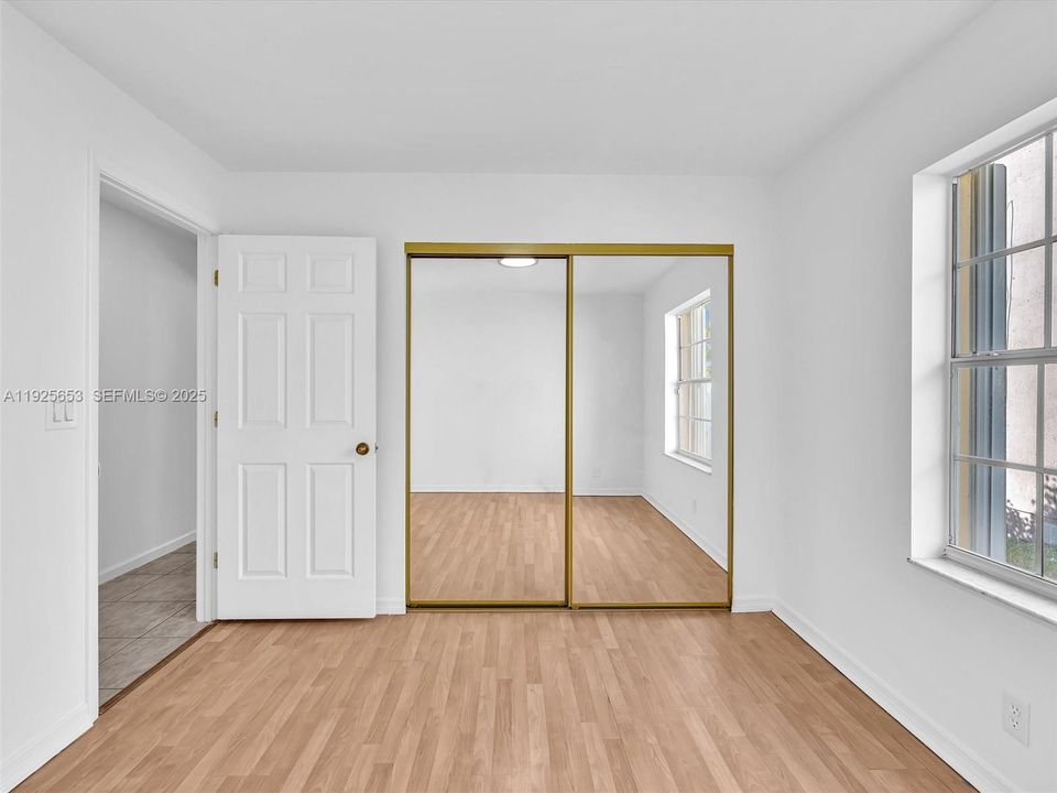 En Venta: $650,000 (3 camas, 2 baños, 1669 Pies cuadrados)