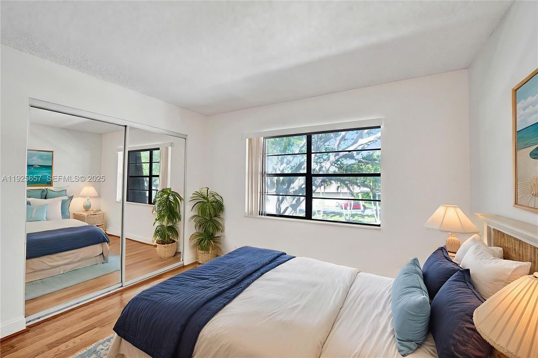 For Rent: $2,950 (3 beds, 2 baths, 1593 Square Feet)