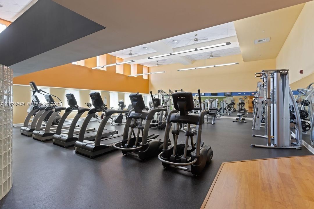 На продажу: $325,000 (1 спален, 1 ванн, 759 Квадратных фут)