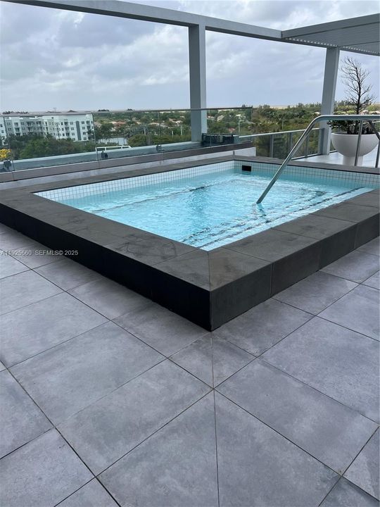 В аренду: $3,100 (2 спален, 2 ванн, 968 Квадратных фут)