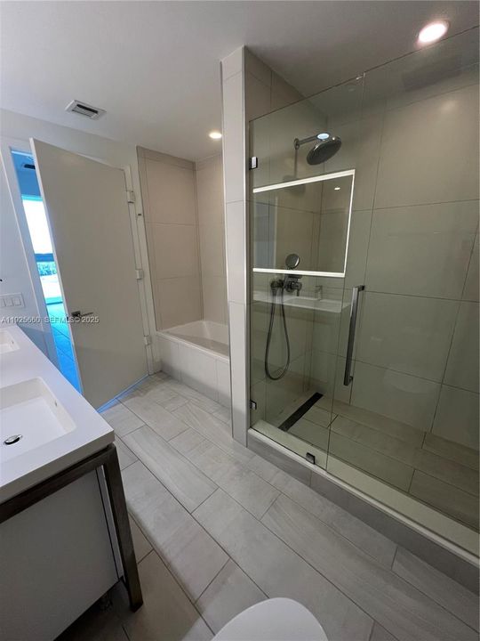 В аренду: $3,100 (2 спален, 2 ванн, 968 Квадратных фут)