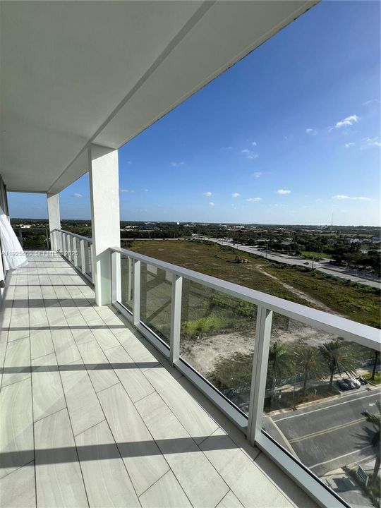 В аренду: $3,100 (2 спален, 2 ванн, 968 Квадратных фут)