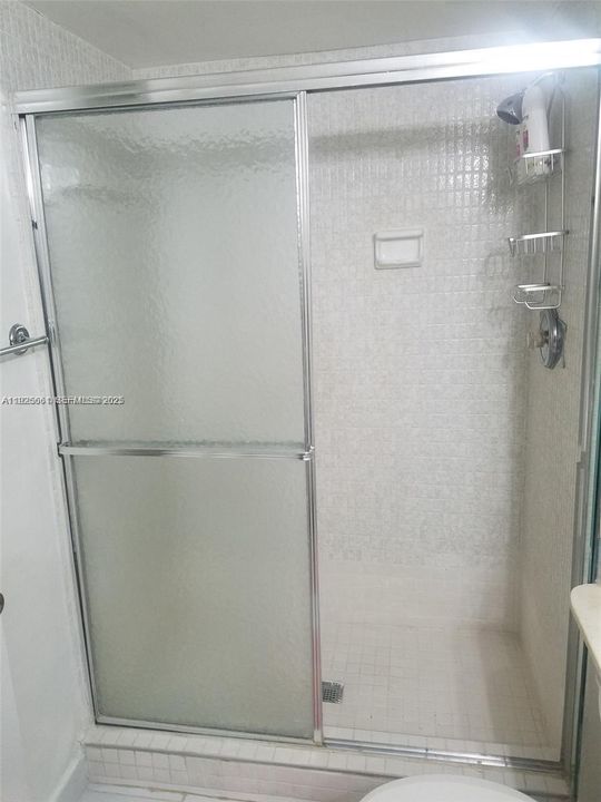 待售: $157,000 (2 贝兹, 2 浴室, 1160 平方英尺)