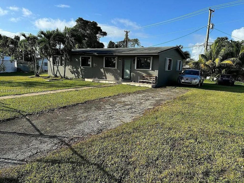 En Venta: $599,000 (4 camas, 3 baños, 1460 Pies cuadrados)