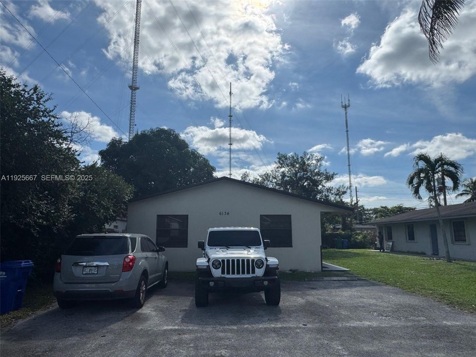 待售: $600,000 (0 贝兹, 0 浴室, 1699 平方英尺)