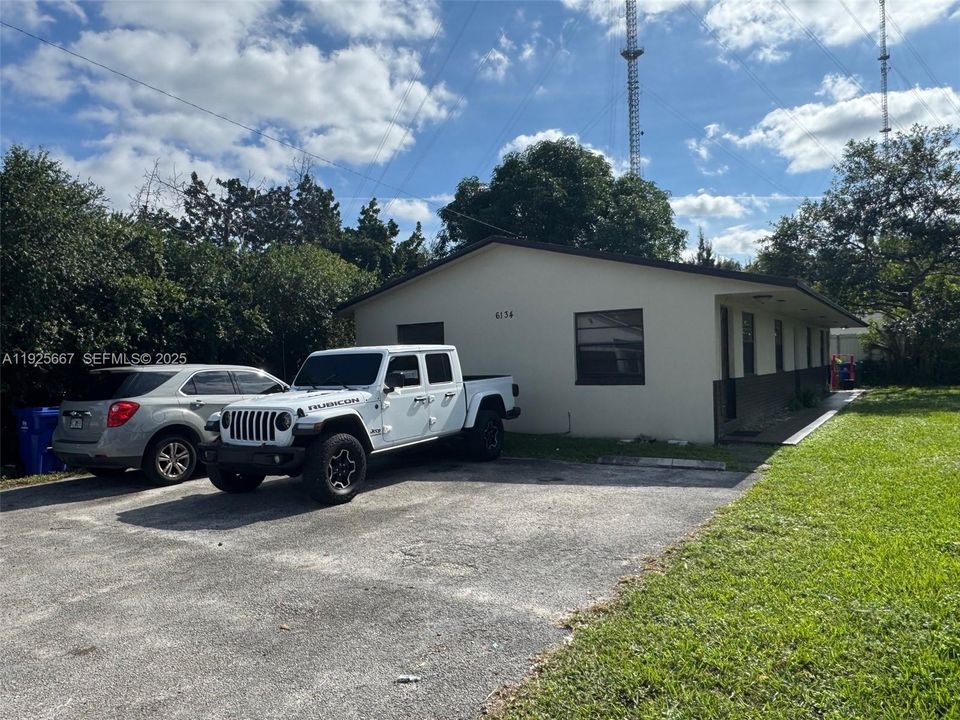 待售: $600,000 (0 贝兹, 0 浴室, 1699 平方英尺)