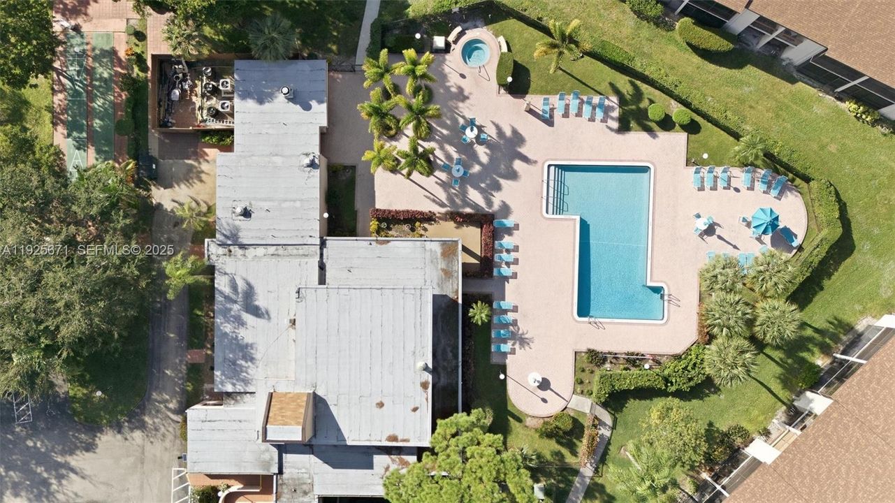 En Venta: $285,000 (2 camas, 2 baños, 1100 Pies cuadrados)