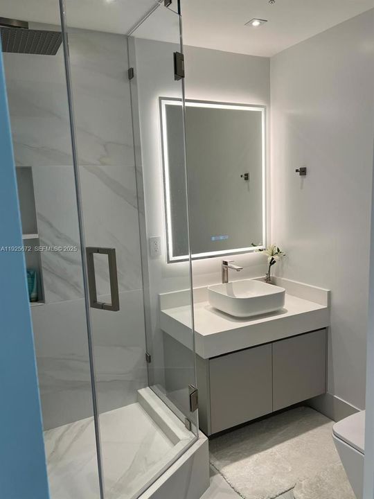 For Rent: $14,000 (3 beds, 3 baths, 1513 Square Feet)