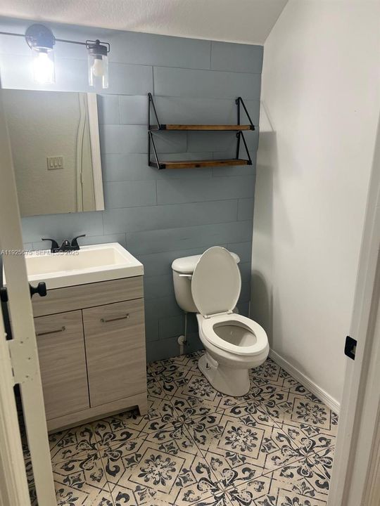 For Rent: $2,900 (3 beds, 2 baths, 1656 Square Feet)