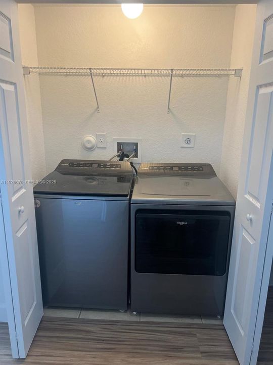 For Rent: $2,900 (3 beds, 2 baths, 1656 Square Feet)