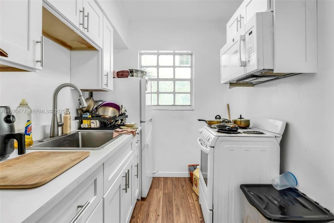 For Sale: $199,000 (0 beds, 1 baths, 400 Square Feet)