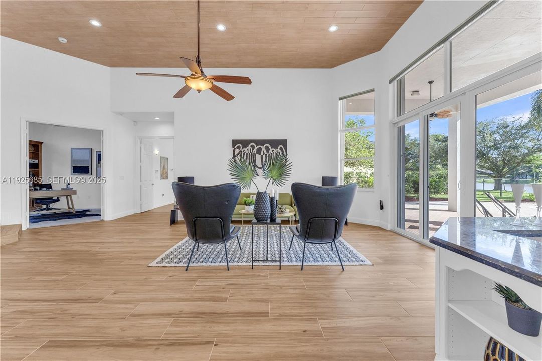 待售: $1,750,000 (4 贝兹, 4 浴室, 4130 平方英尺)