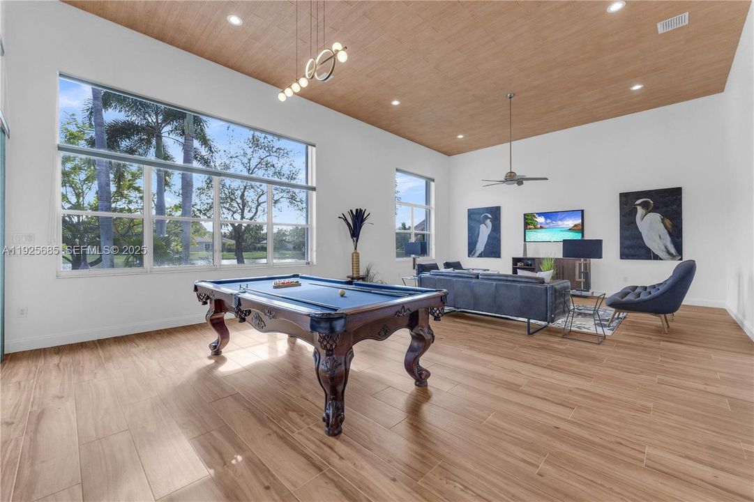 待售: $1,750,000 (4 贝兹, 4 浴室, 4130 平方英尺)