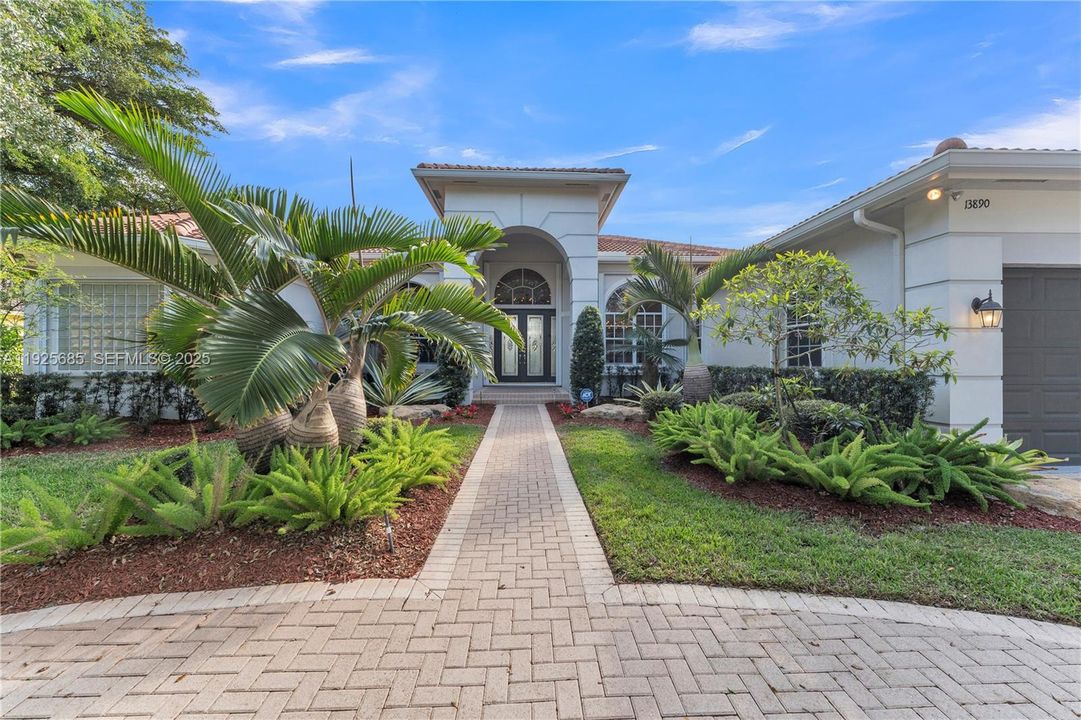 待售: $1,750,000 (4 贝兹, 4 浴室, 4130 平方英尺)