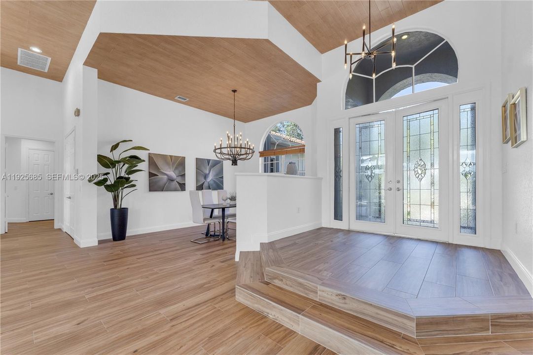 待售: $1,750,000 (4 贝兹, 4 浴室, 4130 平方英尺)