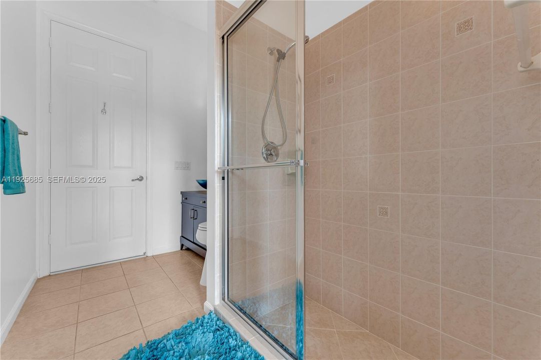 待售: $1,750,000 (4 贝兹, 4 浴室, 4130 平方英尺)