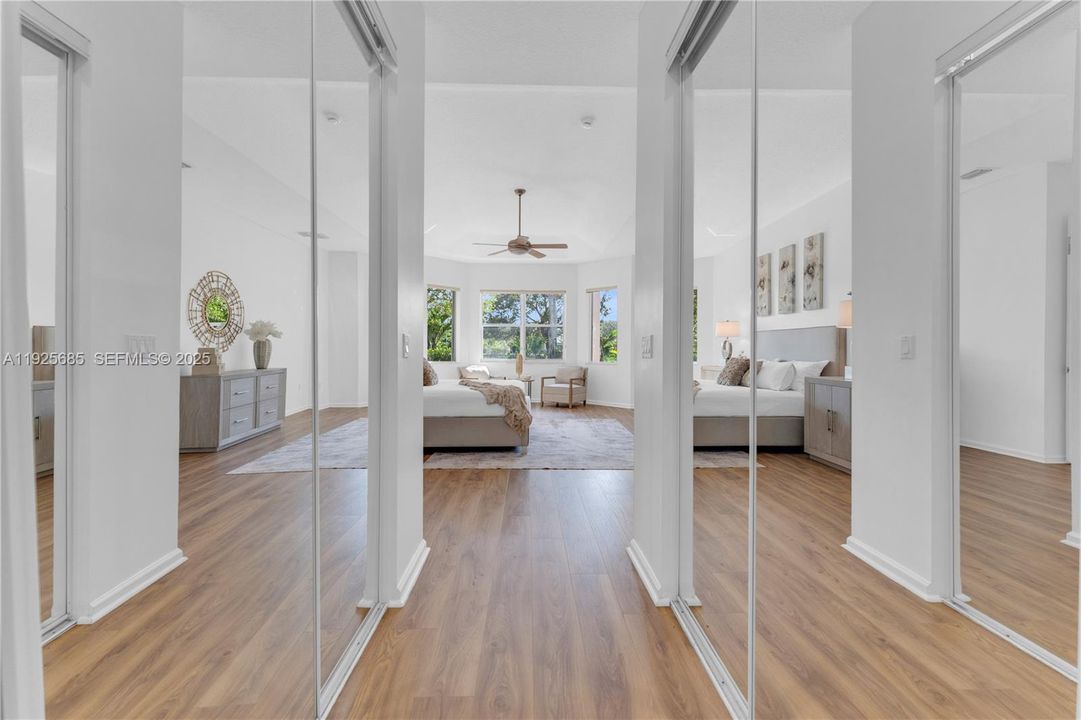 待售: $1,750,000 (4 贝兹, 4 浴室, 4130 平方英尺)