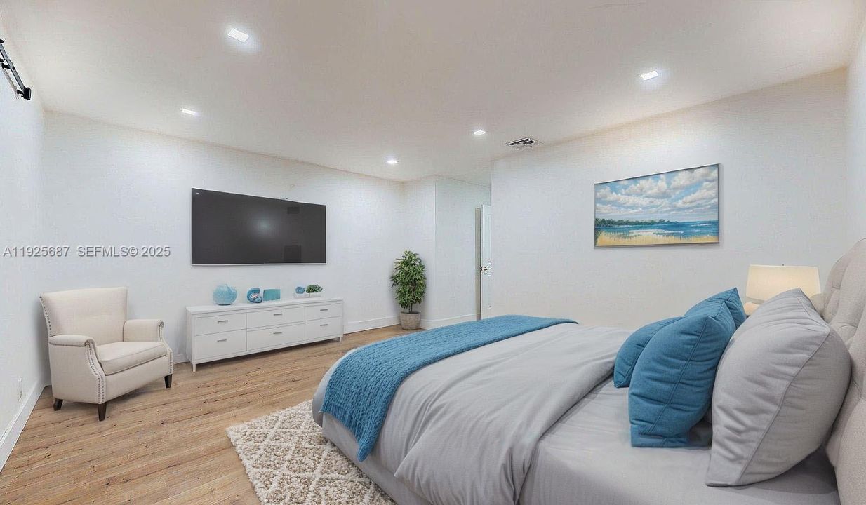 For Sale: $400,000 (4 beds, 2 baths, 2020 Square Feet)