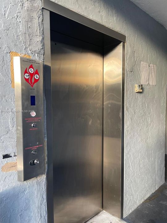 For Rent: $2,165 (1 beds, 1 baths, 1125 Square Feet)