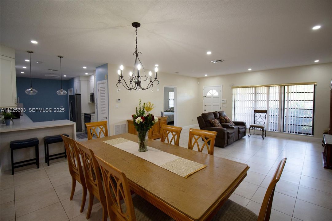 For Sale: $630,000 (3 beds, 2 baths, 1735 Square Feet)