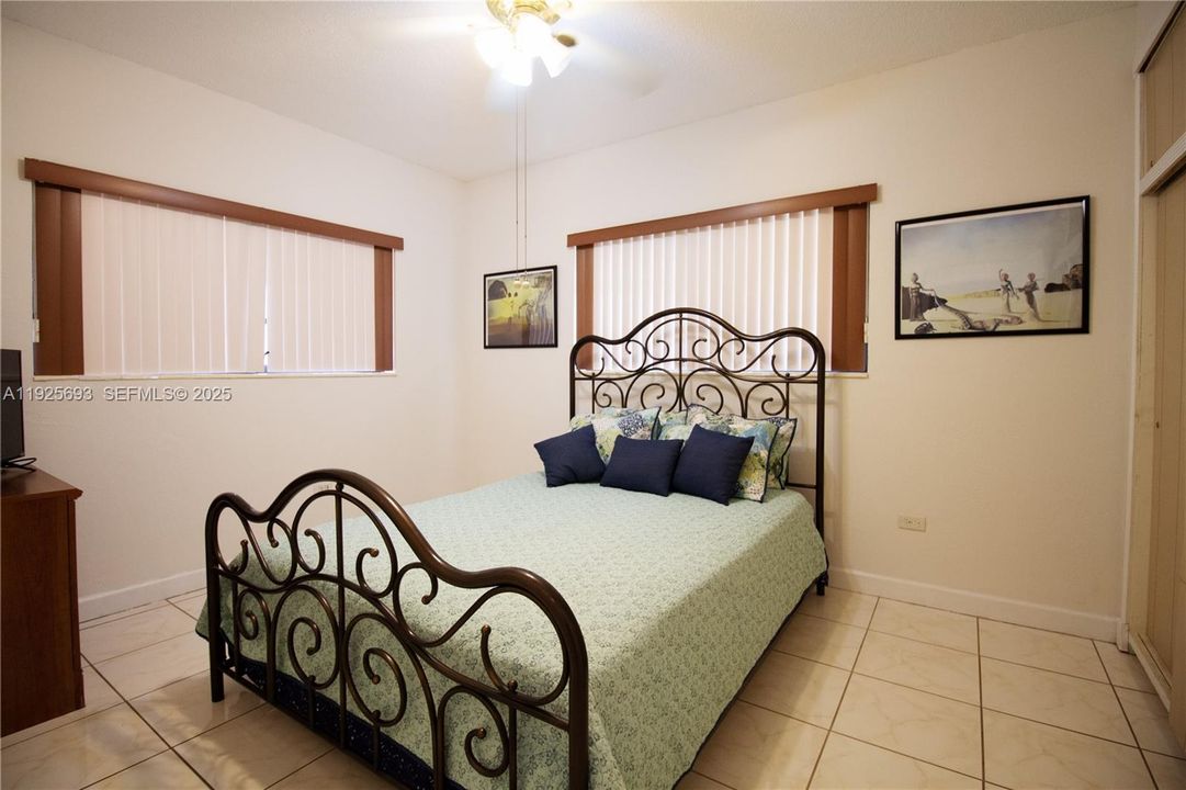 For Sale: $630,000 (3 beds, 2 baths, 1735 Square Feet)