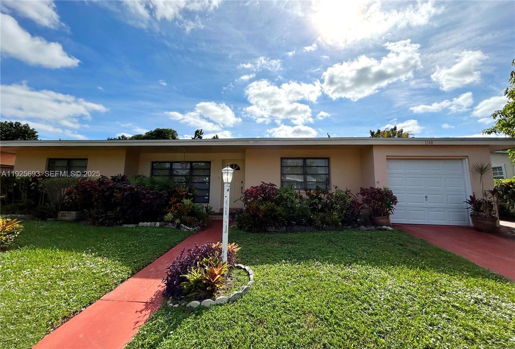 For Sale: $630,000 (3 beds, 2 baths, 1735 Square Feet)