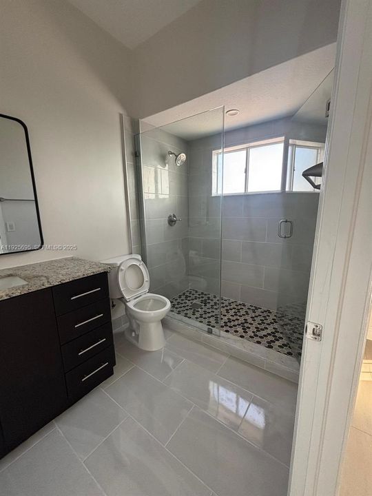 For Rent: $3,850 (4 beds, 2 baths, 1627 Square Feet)