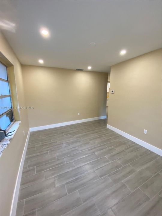 В аренду: $2,100 (2 спален, 1 ванн, 2234 Квадратных фут)