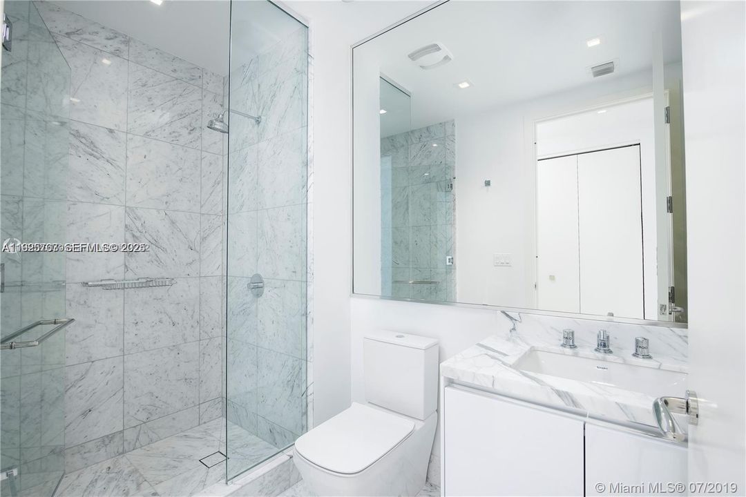 В аренду: $28,000 (4 спален, 5 ванн, 3024 Квадратных фут)