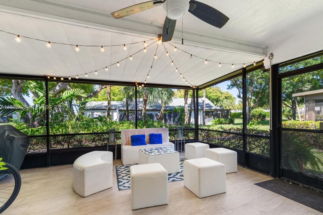 На продажу: $445,000 (2 спален, 2 ванн, 1490 Квадратных фут)