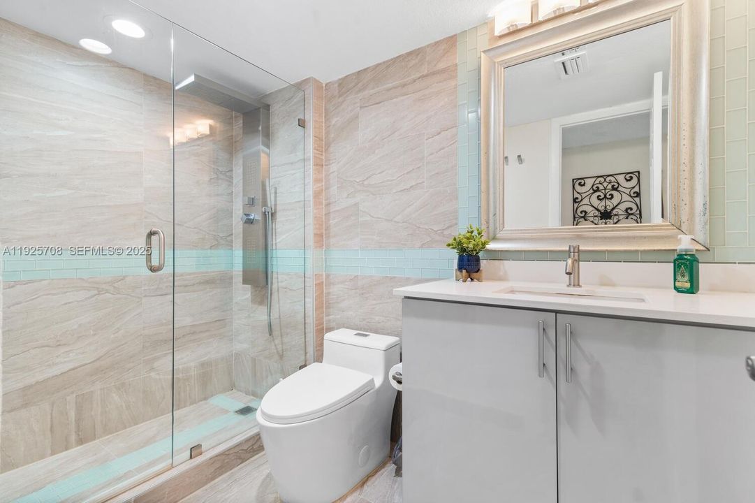 На продажу: $445,000 (2 спален, 2 ванн, 1490 Квадратных фут)