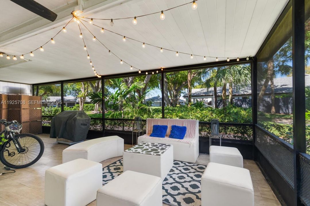 На продажу: $445,000 (2 спален, 2 ванн, 1490 Квадратных фут)