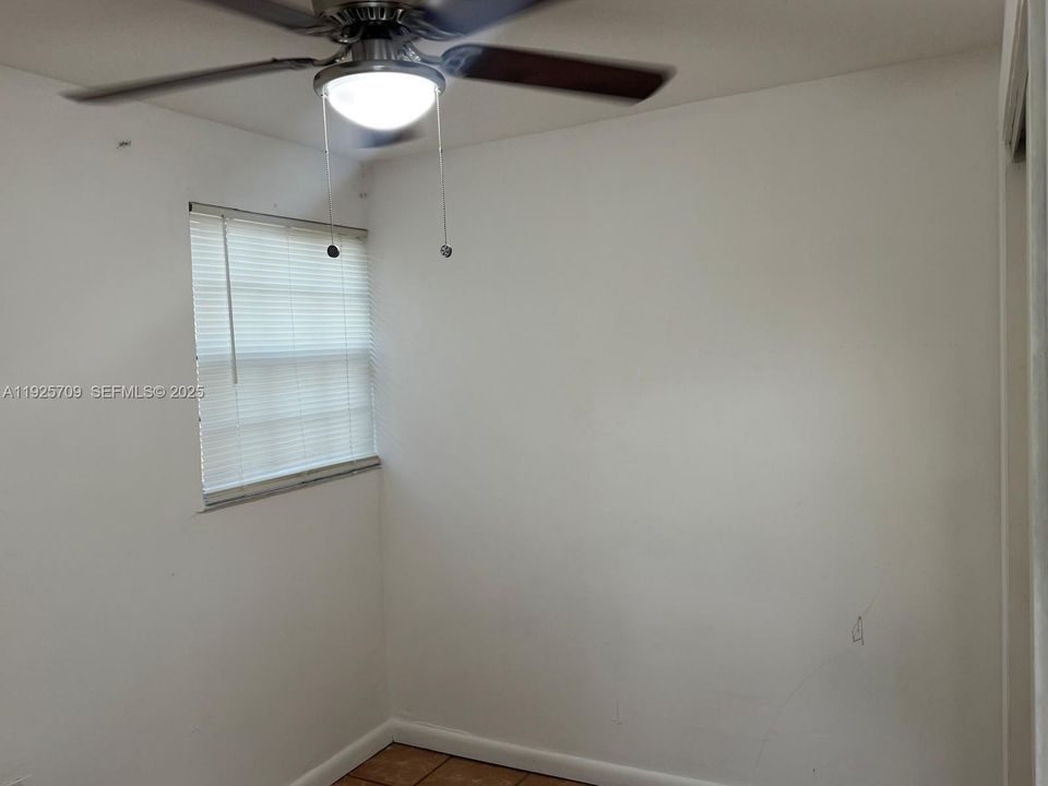 В аренду: $2,200 (2 спален, 1 ванн, 1100 Квадратных фут)